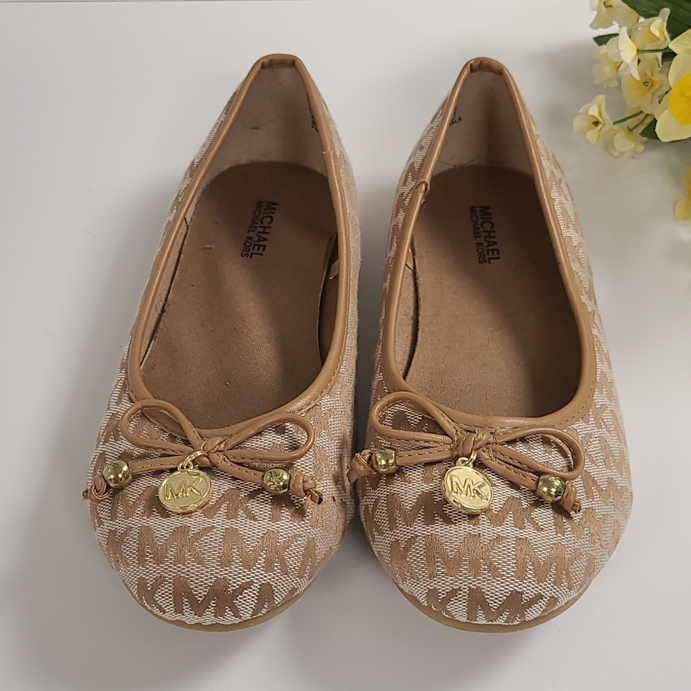 Michael Kors Flats Shoes Slip On - Ladies 3 - Picture 2 of 10